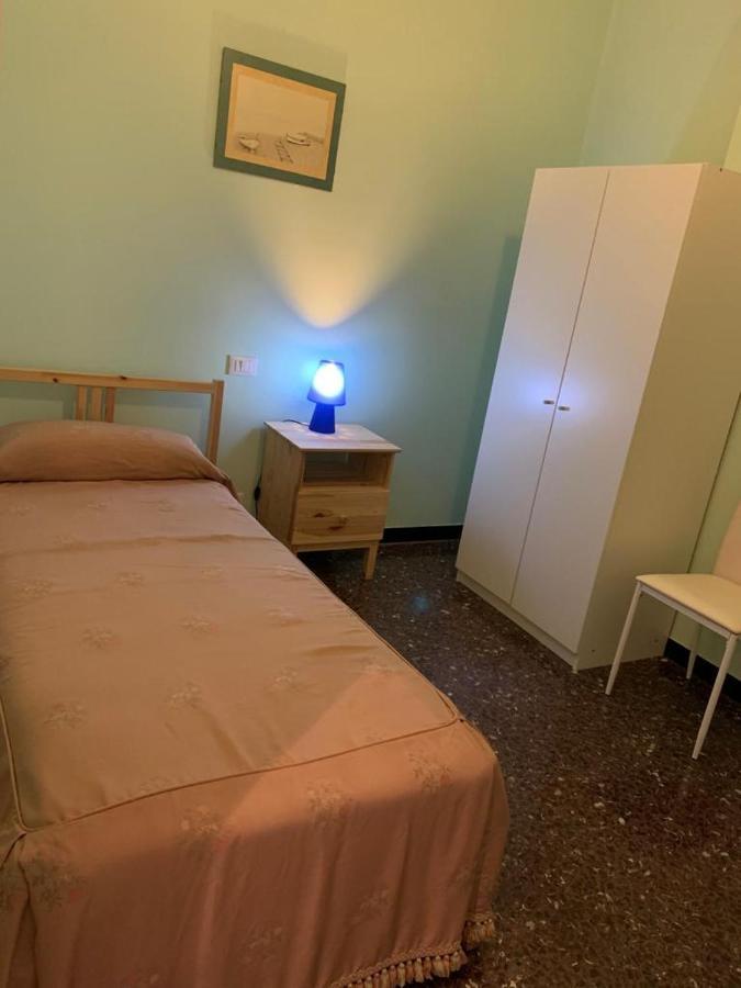 Dolce Notte, Near San Martino Hospital Bed & Breakfast เจนัว ภายนอก รูปภาพ